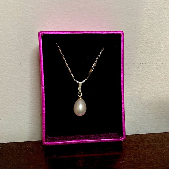 Pearl necklace - Picture 1 of 1